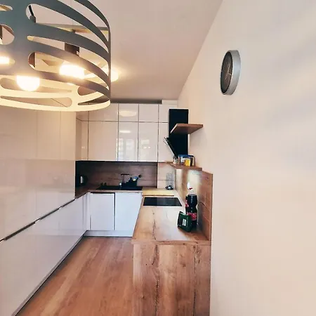 Apartment Luxo 2 By Bratislavatrip