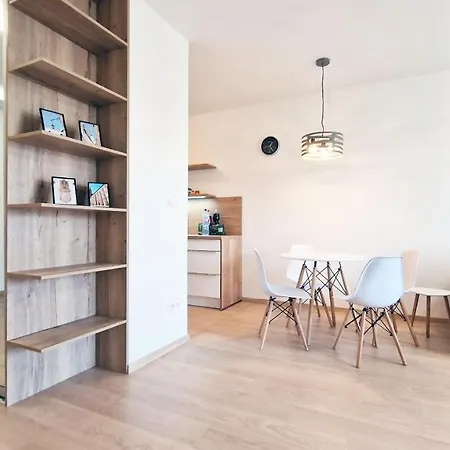 Apartment Luxo 2 By Bratislavatrip Pressburg